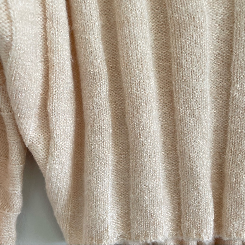 Molly Green Trinity V-Neck Cropped Sweater Cream Size Large - Picture 4 of 10
